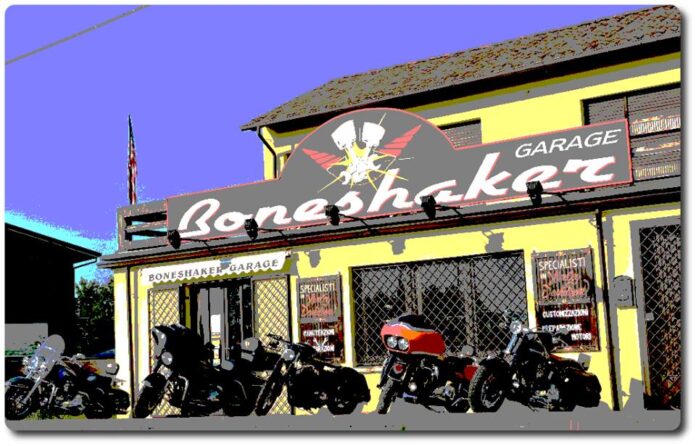 boneshakergarage facciata